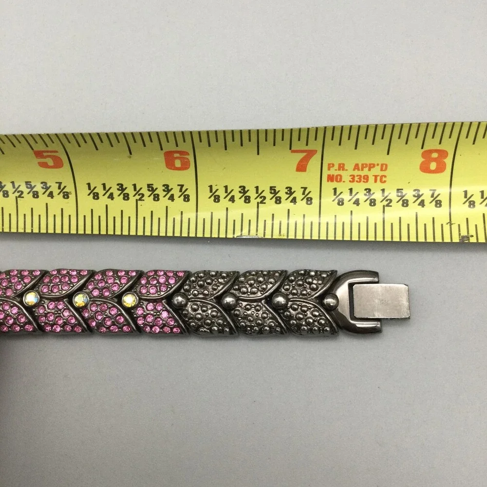 Suzanne Somers Womens Watch 25mm White Dial Pink Crystal Bracelet New Battery